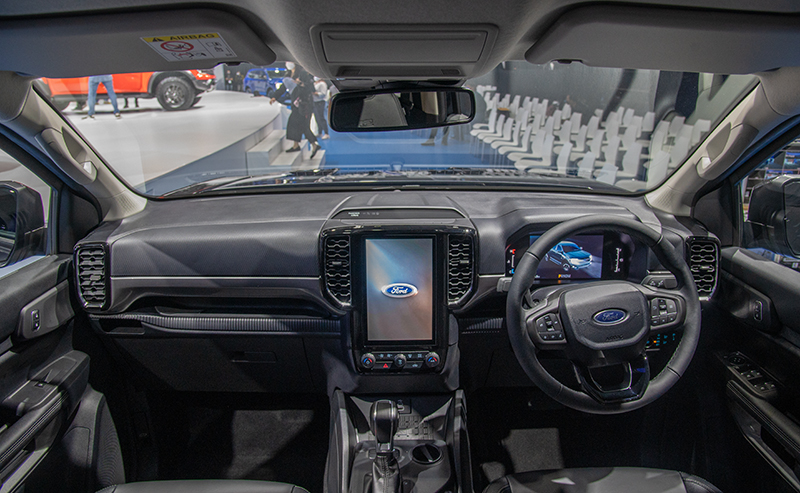 Nội thất của Ford Ranger 2022 bản Sport