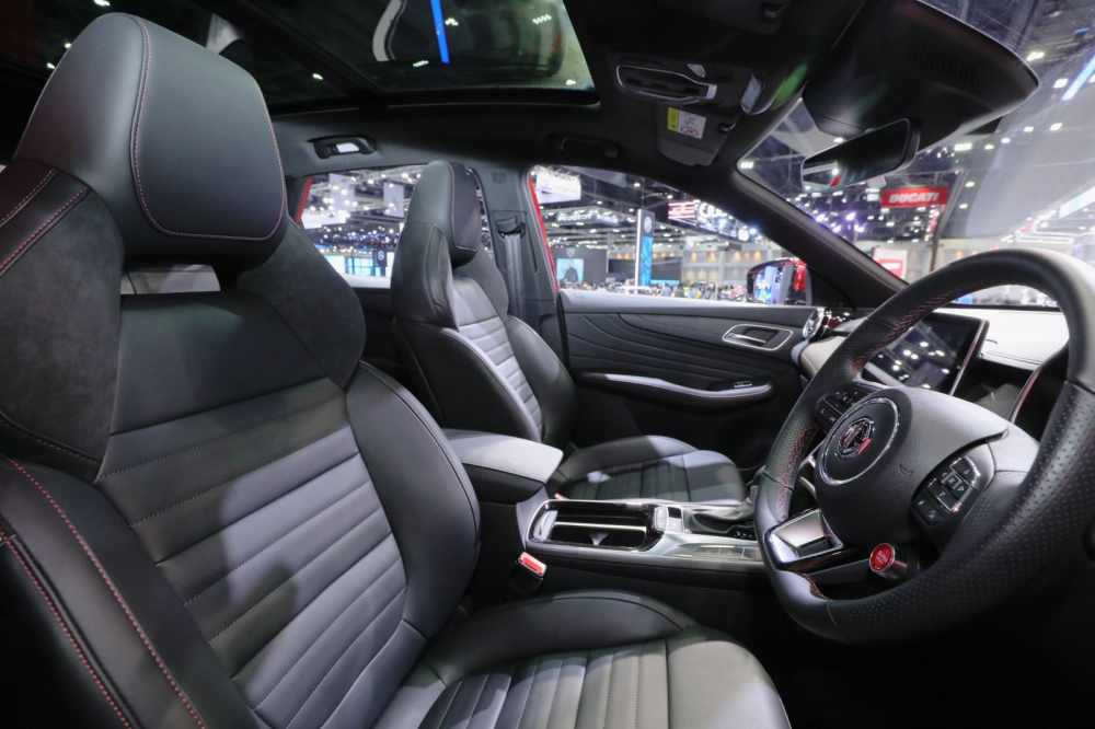 Nội thất màu đen của MG HS 2022 Nội thất màu đen của MG HS 2022