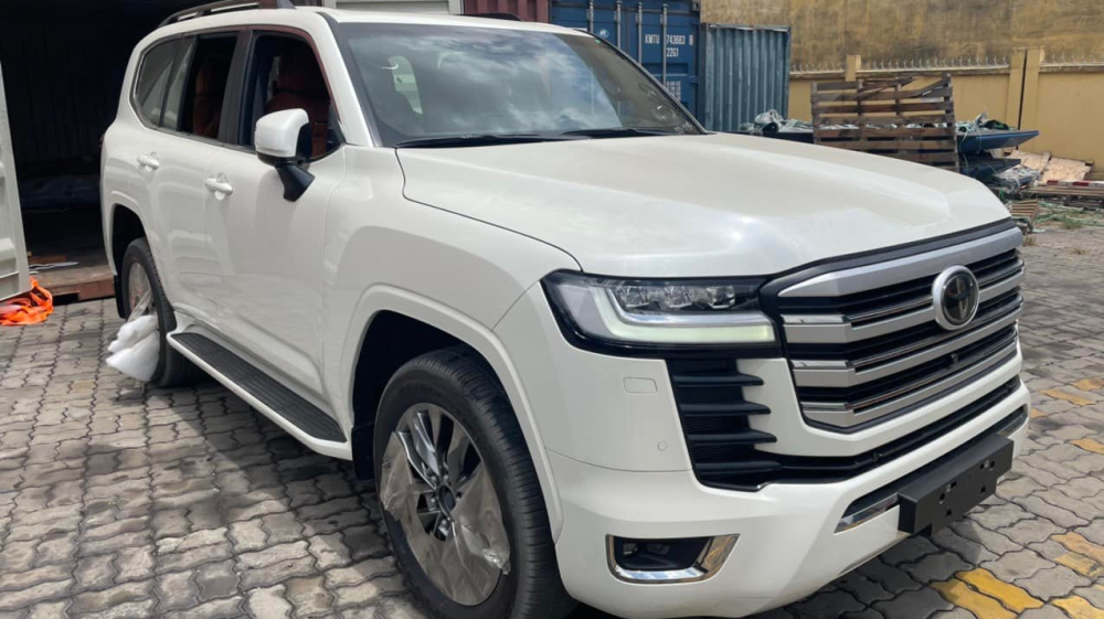 Đ&acirc;y l&agrave; xe Toyota Land Cruiser LC300 MBS 2022