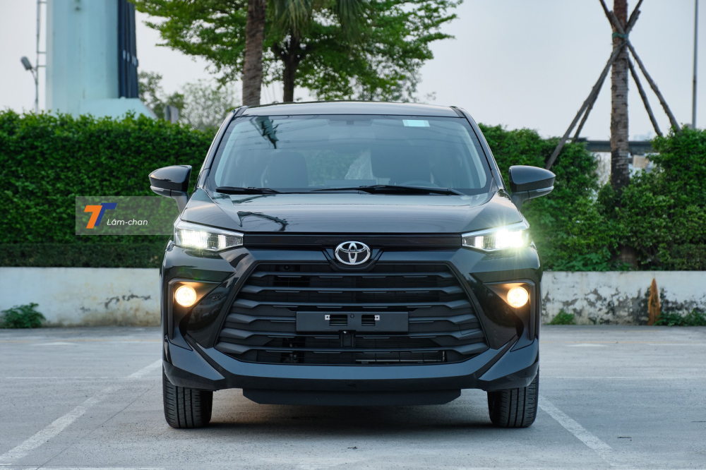 Lưới tản nhiệt của xe có kiểu dáng khá giống với Toyota Raize.
