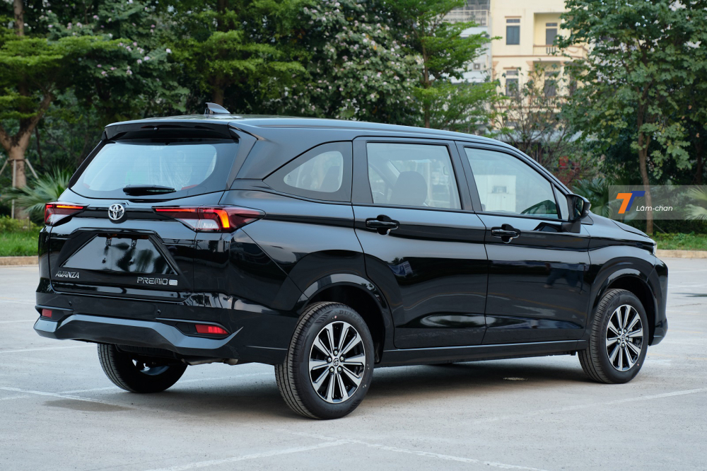 Toyota Avanza Premio 2022 có kích thước tổng thể (D x R x C) là 4.395 x 1.730 x 1.700 mm.