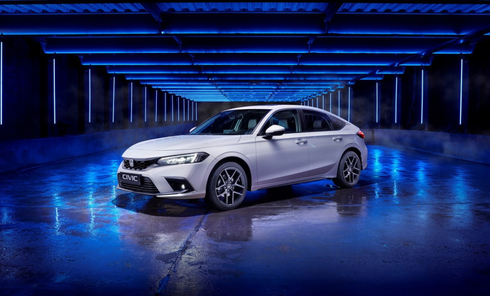 Honda Civic Hatchback 2022 ở châu Âu không có động cơ xăng thông thường như xe tại Mỹ và Nhật Bản