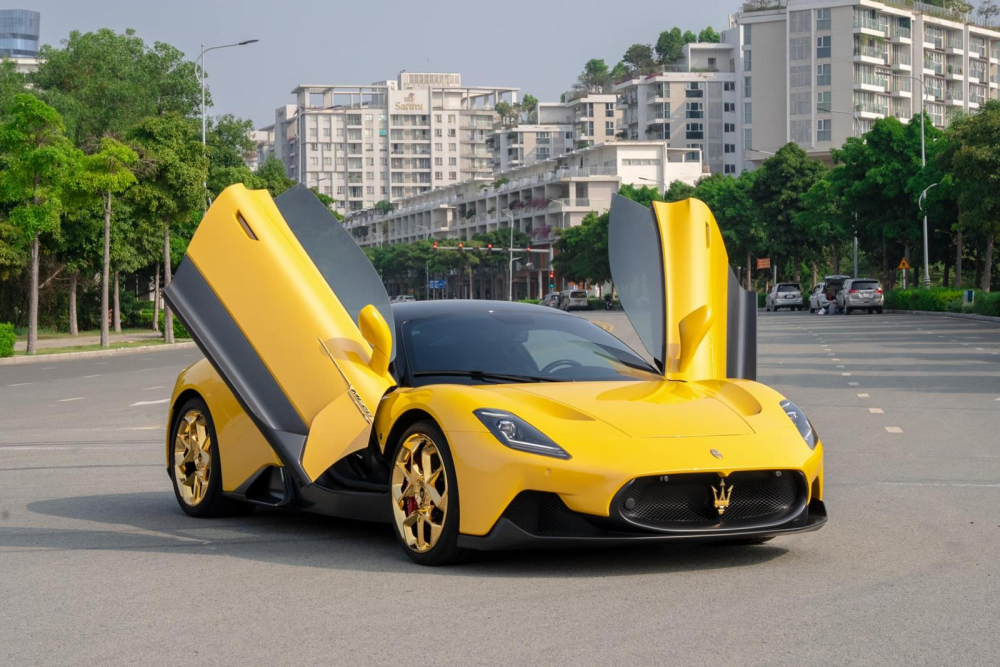 Đây là chiếc siêu xe Maserati MC20 đầu tiên ở Việt Nam