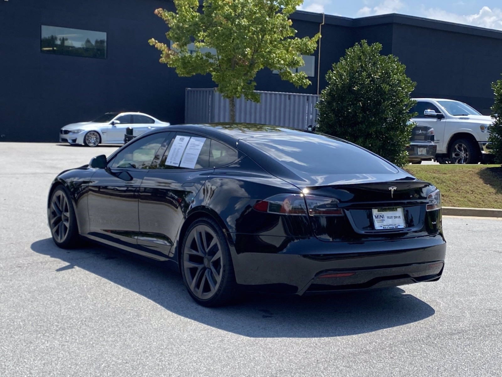 Thiết kế đu&ocirc;i  xe Tesla Model S Plaid 2022
