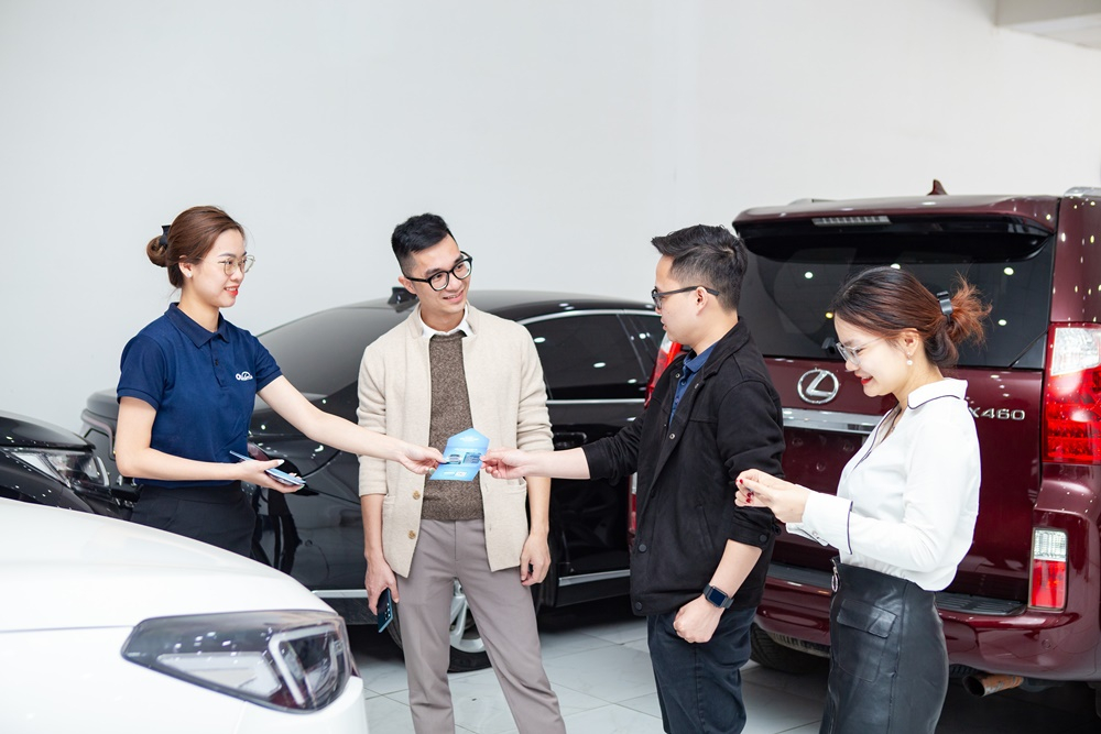 OTOcheck là một tính năng tiện ích giúp khách hàng kiểm tra xe cũ khi mua, hạn chế rủi ro. OTOcheck là một tính năng tiện ích giúp khách hàng kiểm tra xe cũ khi mua, hạn chế rủi ro.