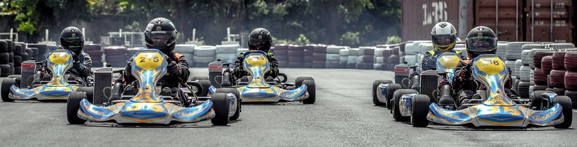 Đường đua GoKart có tổng chiều dài 2,2 km. Đường đua GoKart có tổng chiều dài 2,2 km.