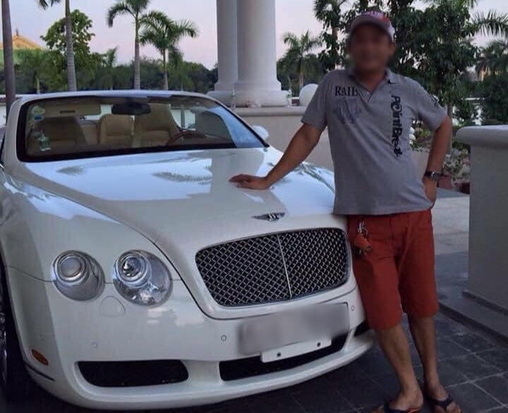 Chiếc xe Bentley Continental GTC này luôn trong tình trạng mở mui