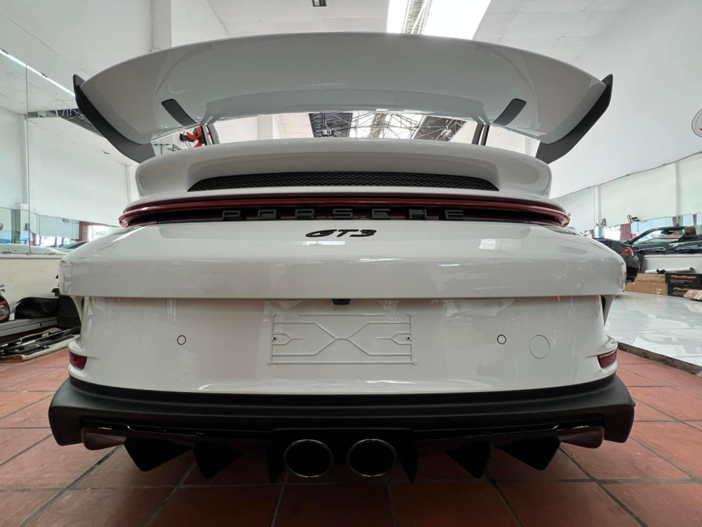 Thiết kế đu&ocirc;i xe Porsche 911 GT3 thế hệ mới của &ocirc;ng Đặng L&ecirc; Nguy&ecirc;n Vũ