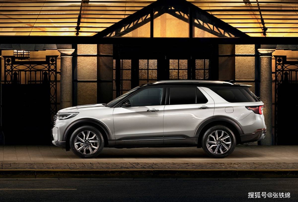 Ford Explorer 2022 giảm nhẹ về chiều d&agrave;i