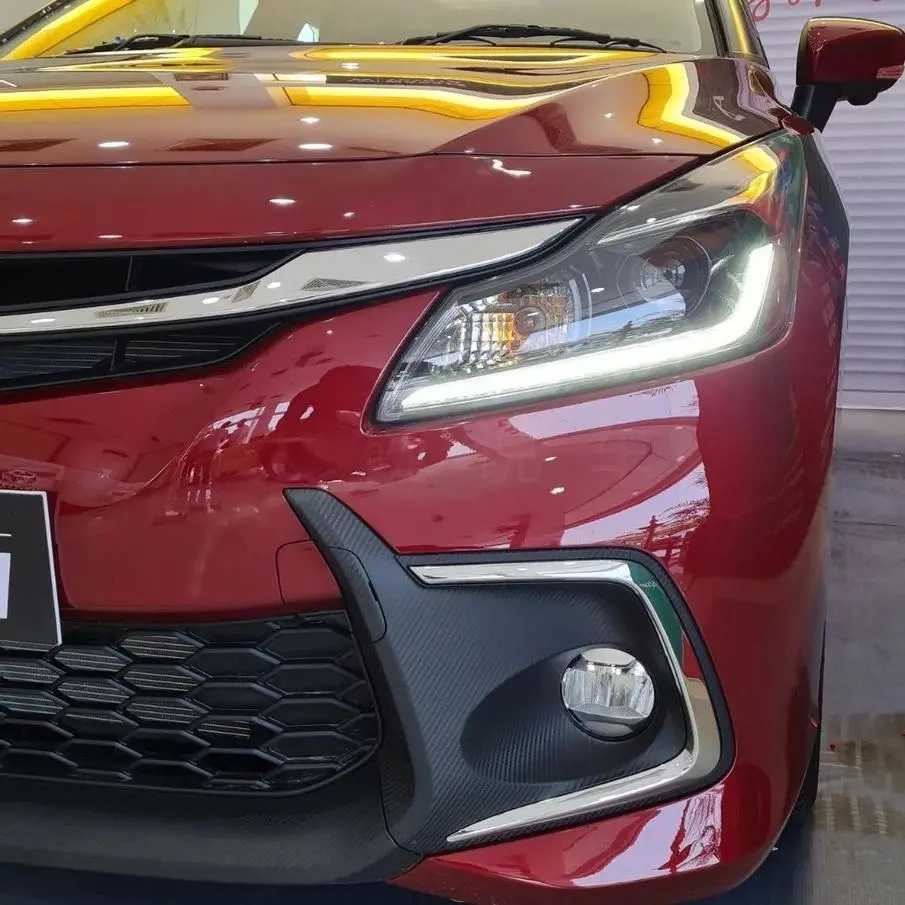 Toyota Glanza 2022 bản cao cấp c&oacute; th&ecirc;m đ&egrave;n sương m&ugrave; trước