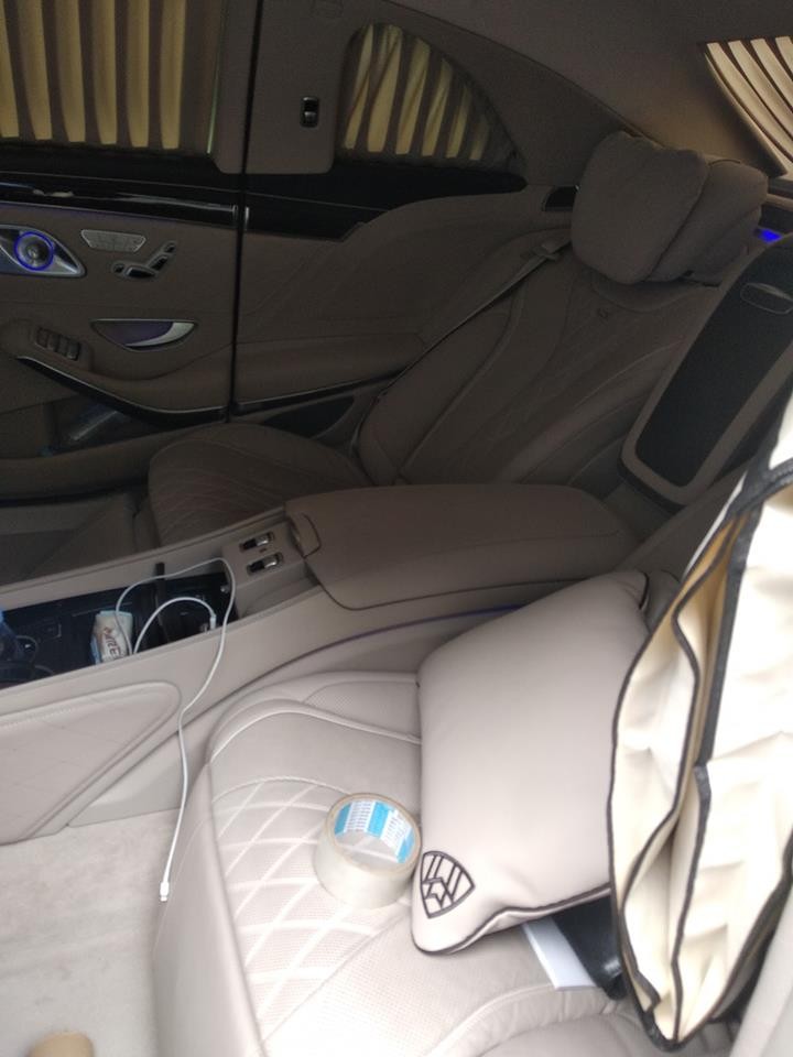 Nội thất xe Mercedes-Maybach S600 Pullman rất đẳng cấp