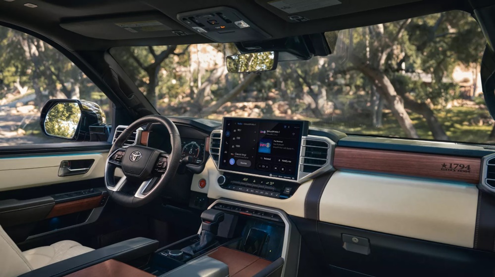 Thiết kế khoang l&aacute;i của Toyota Tundra