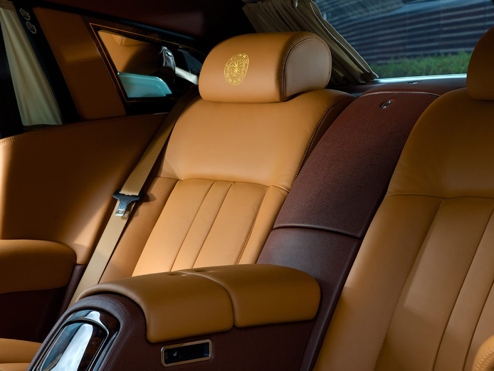 Nội thất xe Rolls-Royce Phantom Lửa thi&ecirc;ng 