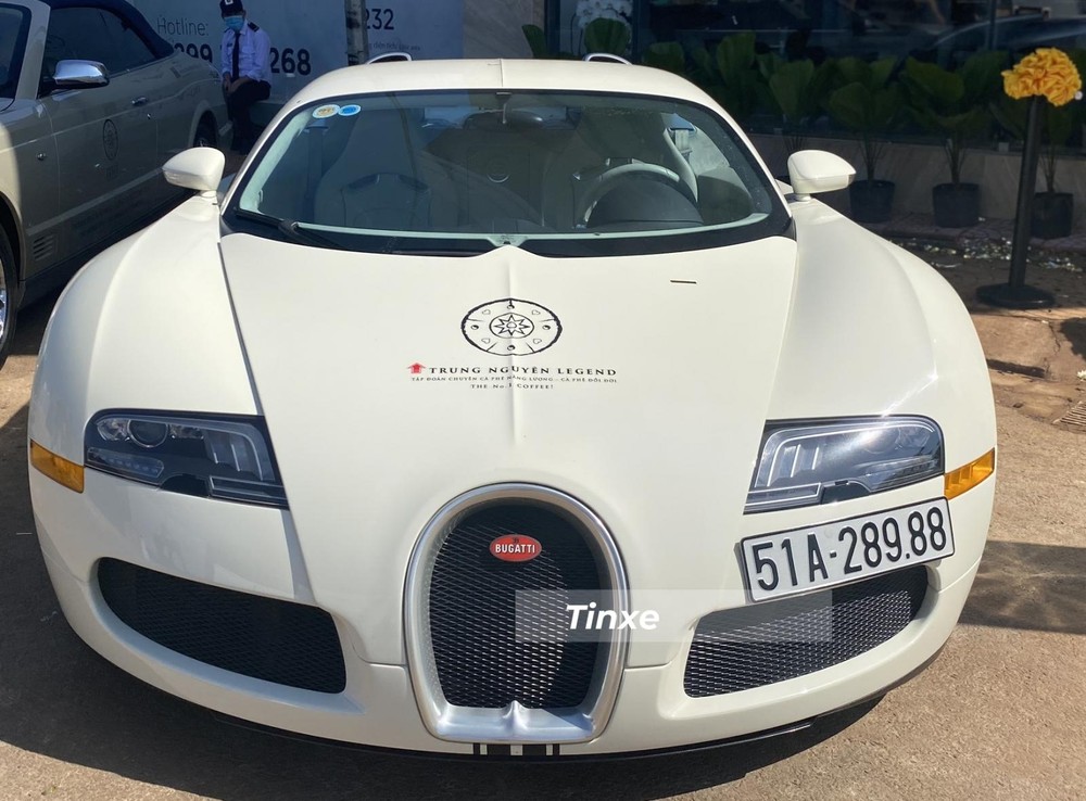 Cận cảnh Bugatti Veyron của đại gia Đặng Lê Nguyên Vũ