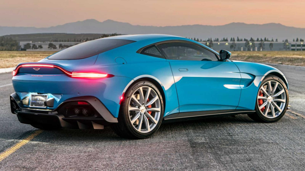 Phía sau của Aston Martin Vantage bọc giáp AddArmor