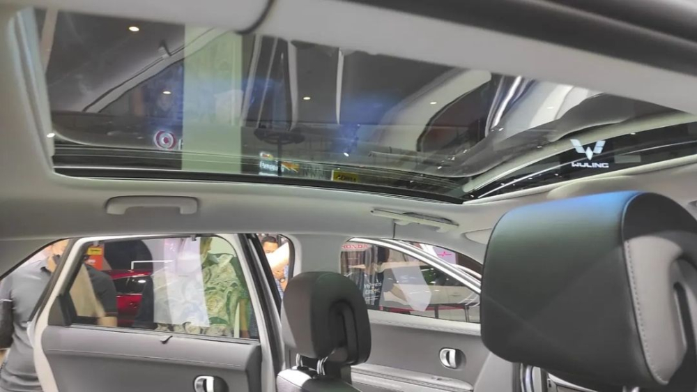 Cửa sổ trời của Hyundai Ioniq 5