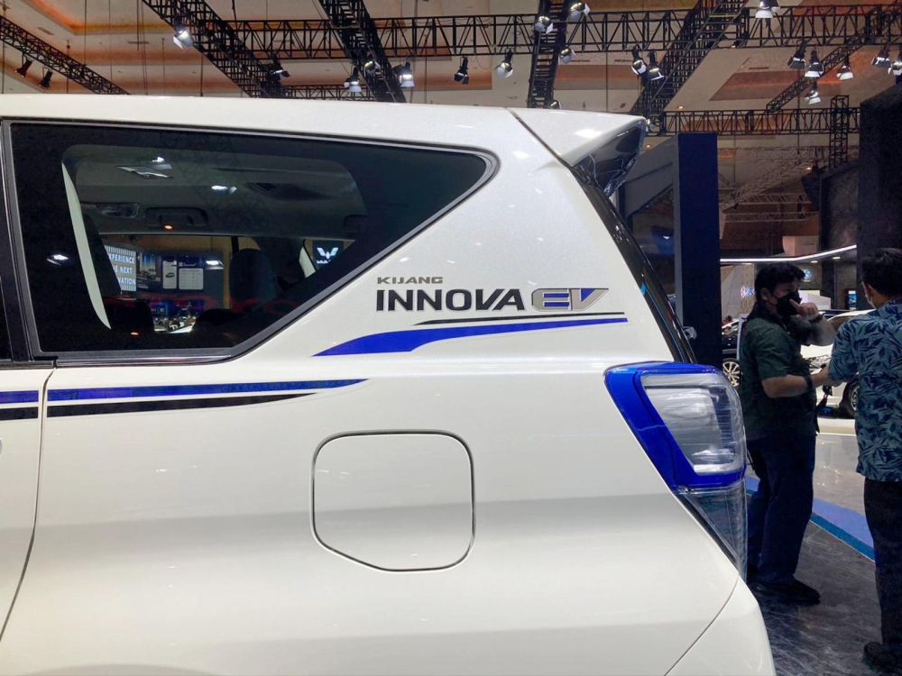 H&atilde;ng Toyota chưa c&ocirc;ng bố th&ocirc;ng tin về hệ truyền động của Innova EV