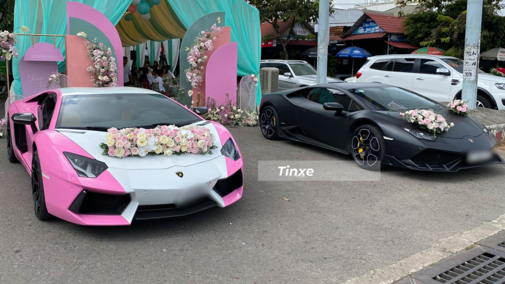 2 chiếc siêu xe Lamborghini chính hãng phải rất chật vật để tìm khách 2 chiếc siêu xe Lamborghini chính hãng phải rất chật vật để tìm khách