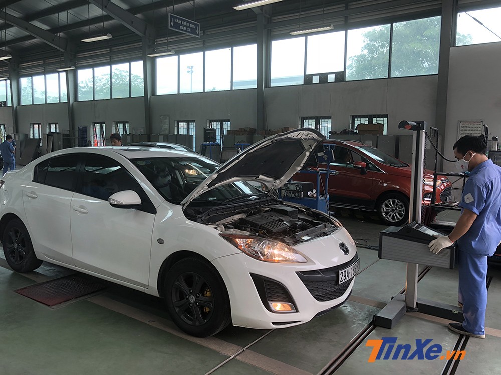 Nên mang xe đi kiểm tra bảo dưỡng trước khi đem đi đăng kiểm để tránh mất thời gian.