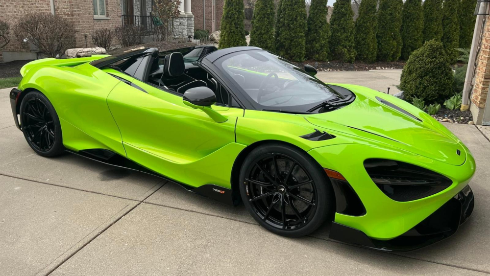 Đại gia Việt đã rước chiếc siêu xe mui trần McLaren 765LT Spider về garage Đại gia Việt đã rước chiếc siêu xe mui trần McLaren 765LT Spider về garage