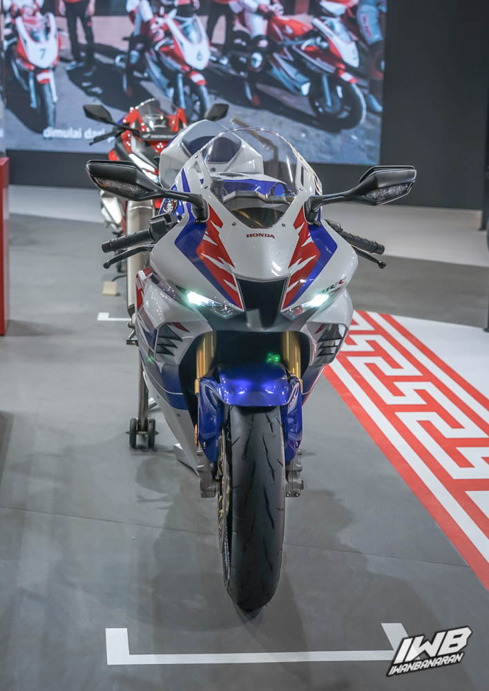 Honda CBR1000RR-R Fireblade SP 30th Anniversary Honda CBR1000RR-R Fireblade SP 30th Anniversary