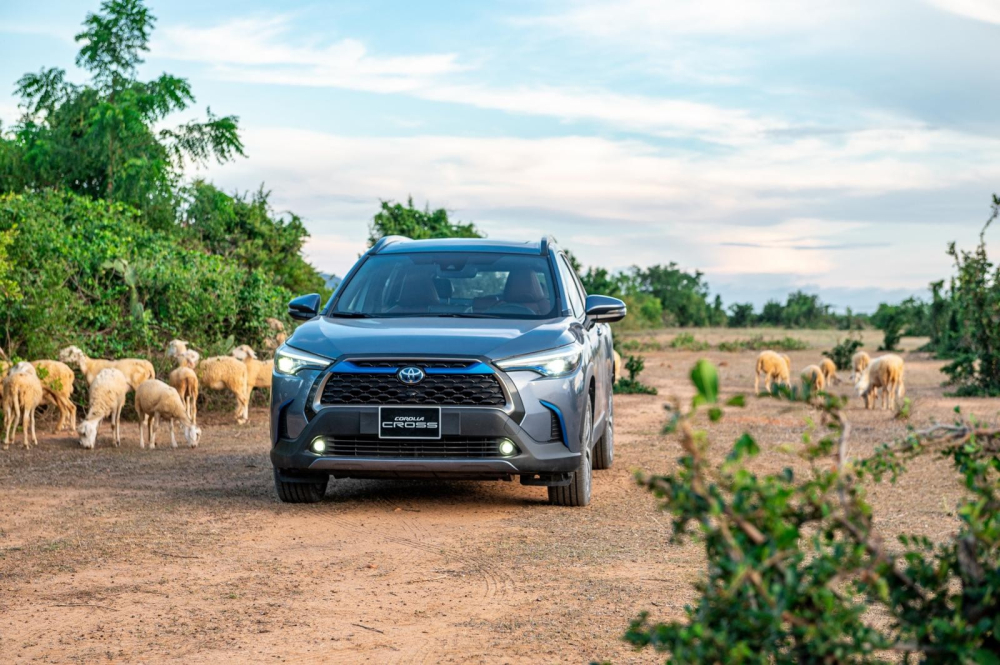 Mới điều chỉnh gi&aacute; từ đầu năm, gi&aacute; b&aacute;n của Toyota Corolla Cross sẽ tiếp tục tăng th&ecirc;m 16&nbsp;triệu đồng ở tất cả c&aacute;c phi&ecirc;n bản.