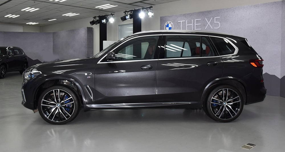 BMW X5 Li 2022 c&oacute; chiều d&agrave;i cơ sở ngang ngửa X7