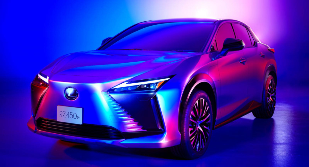 Lexus RZ 2022 không có lưới tản nhiệt
