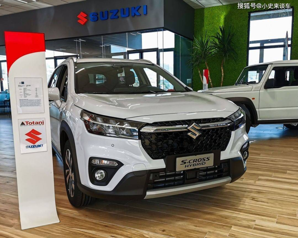 Suzuki SX4 S-Cross 2022 khá tiết kiệm xăng