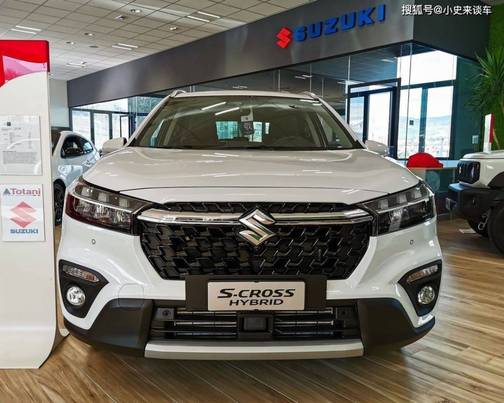 Thiết kế đầu xe của Suzuki SX4 S-Cross 2022