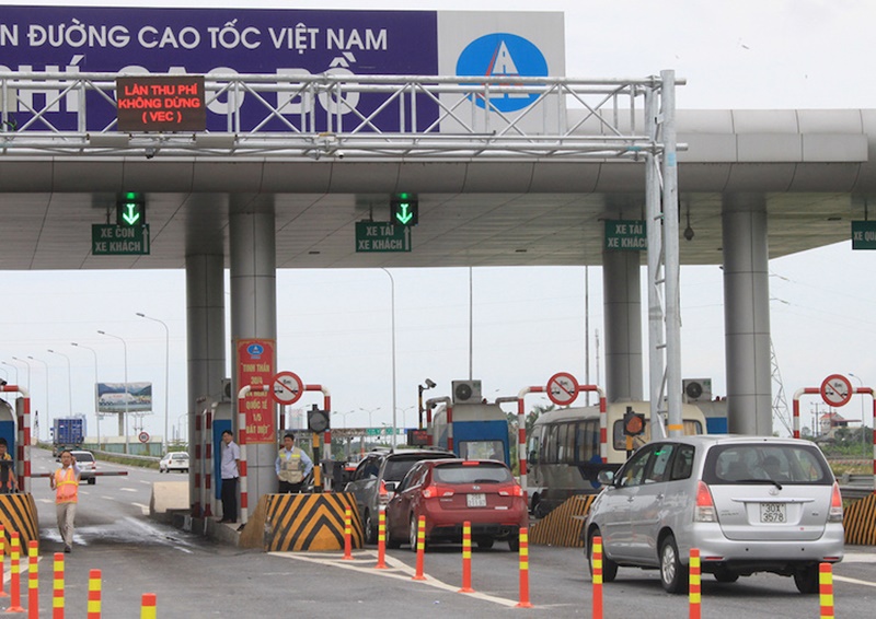 ph&iacute; sử dụng đường bộ đối với &ocirc; t&ocirc; kinh doanh vận tải của doanh nghiệp, hợp t&aacute;c x&atilde; kinh doanh vận tải sẽ được giảm từ 10 - 30%