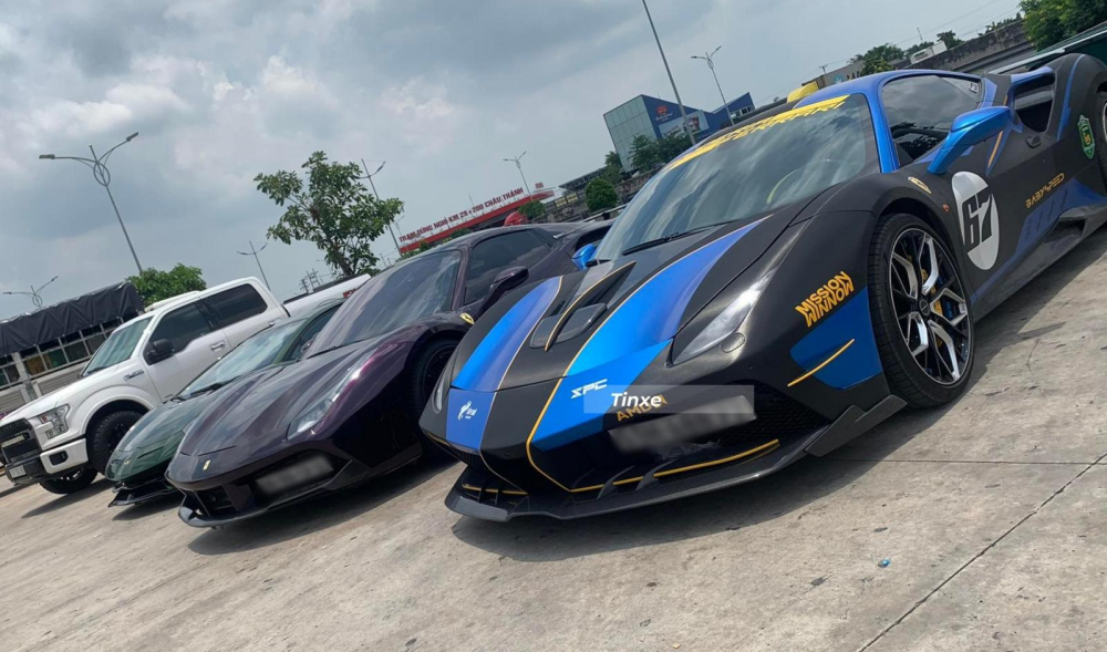 Chiếc xe Ferrari 488 GTB độ khủng cùng Ferrari 488 Spider và cả Lamborghini Aevntador SVJ màu xanh lá cực độc