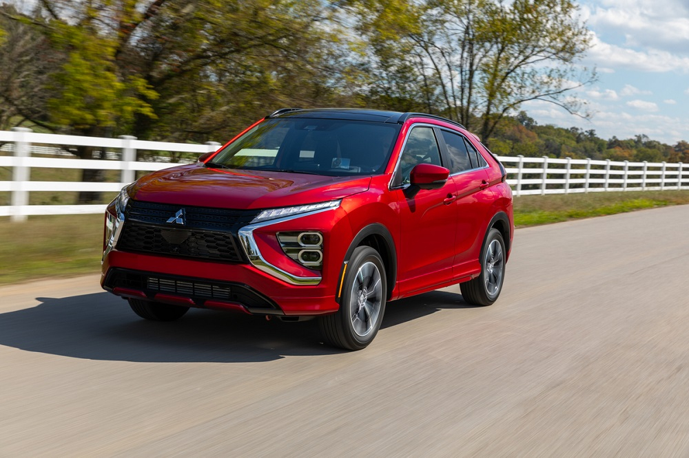 Mitsubishi Eclipse Cross 2023 trình làng với hệ dẫn động 4 bánh toàn thời gian, cạnh tranh Honda CR-V