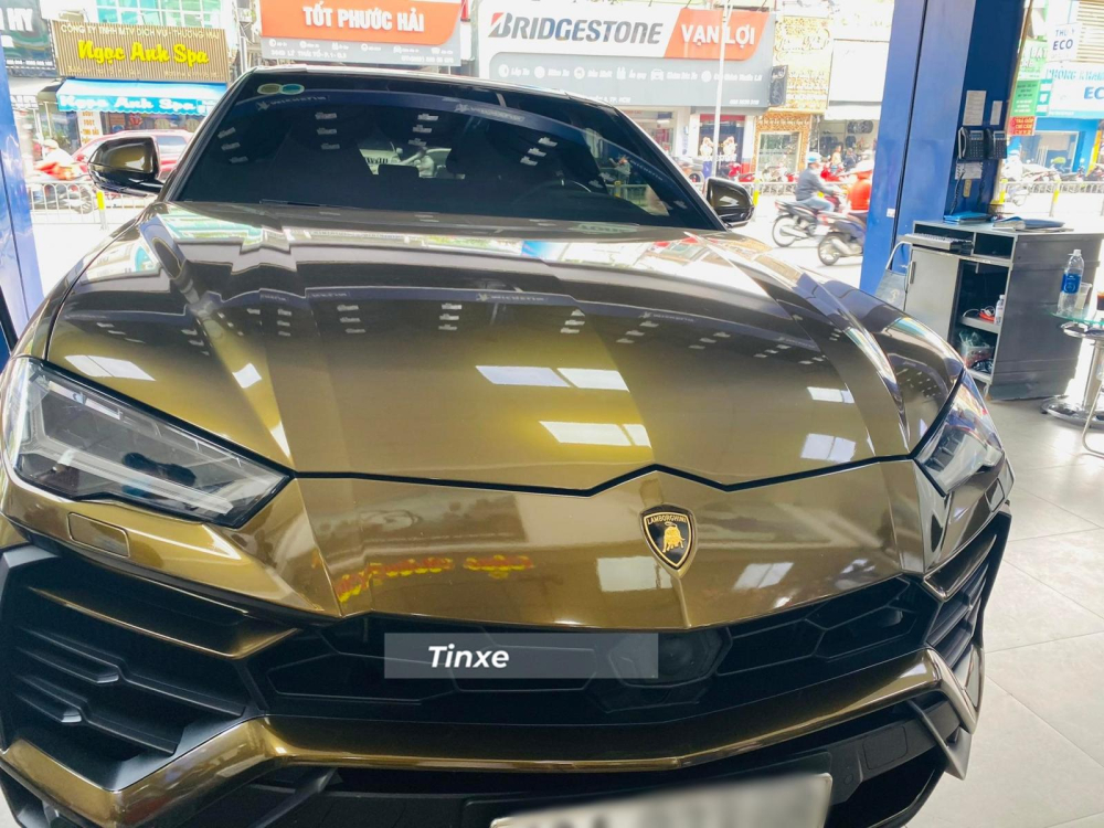 Xe được chủ nh&acirc;n chọn phương ph&aacute;p d&aacute;n đề-can