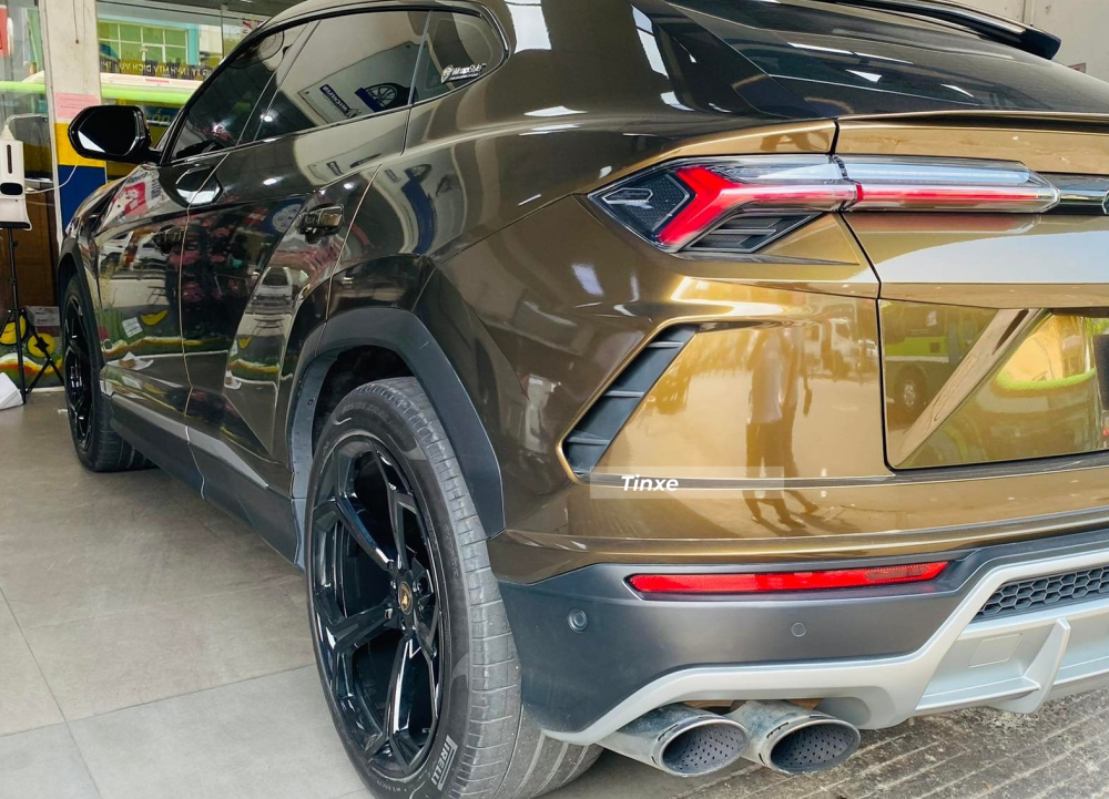 Lamborghini Urus l&agrave; g&agrave; đẻ trứng v&agrave;ng cho h&atilde;ng xe &Yacute;