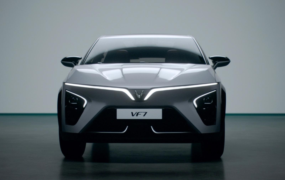 VinFast VF7.