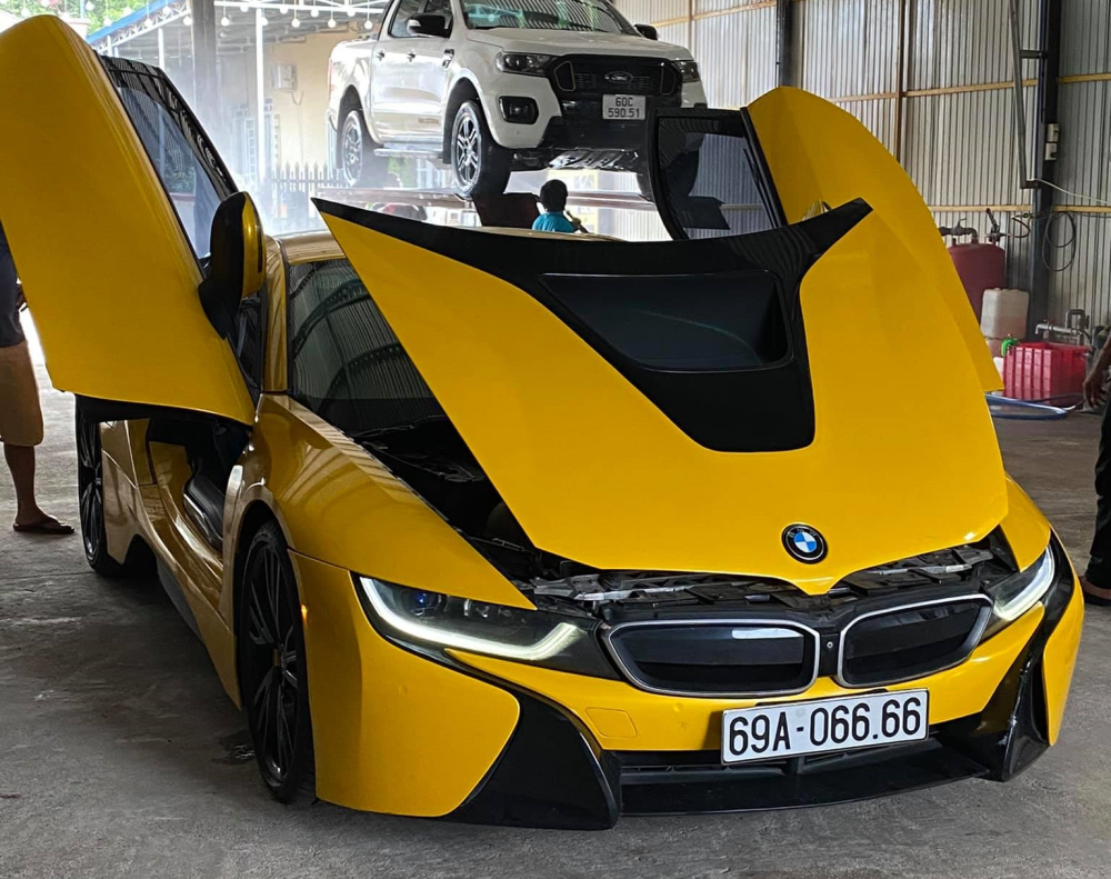 BMW i8 biển tứ quý 6 từng được thủ môn Bùi Tiến Dũng cầm lái được rao bán từ 3 tỷ đồng BMW i8 biển tứ quý 6 từng được thủ môn Bùi Tiến Dũng cầm lái được rao bán từ 3 tỷ đồng