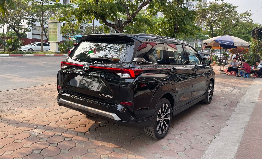 Toyota Veloz Cross 2022 bản TOP còn có nhiều trang bị an toàn