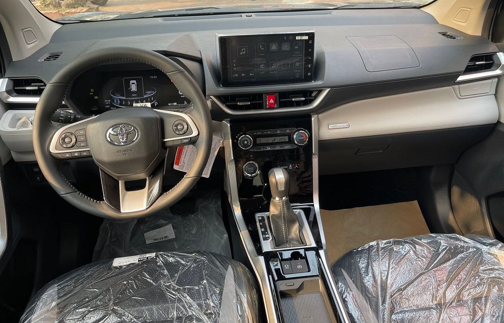 Toyota Veloz Cross 2022 có màn hình thông tin giải trí 9 inch