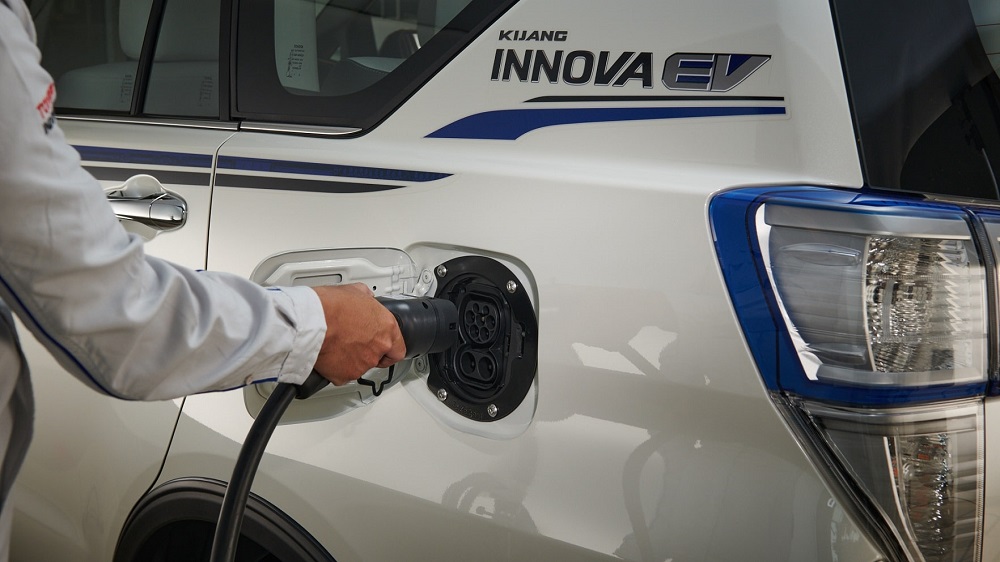 H&atilde;ng Toyota hiện chưa c&ocirc;ng bố th&ocirc;ng số cụ thể của Innova EV