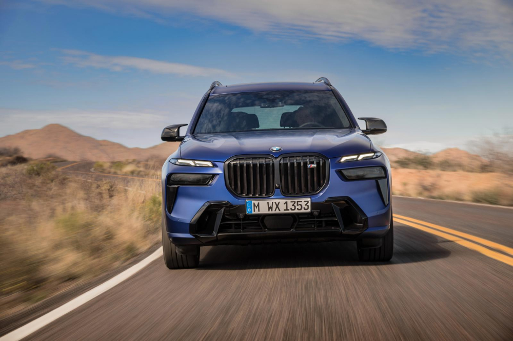 BMW X7 M60i 2023 có thiết kế thể thao hơn