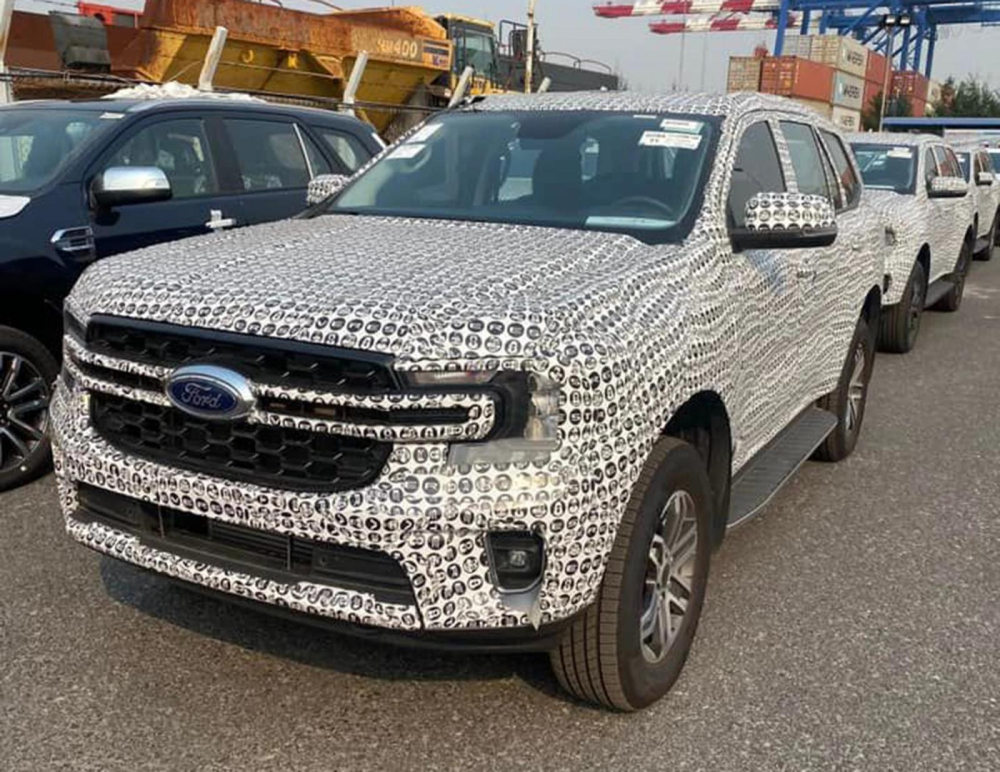 Ford Everest 2022 đ&atilde; cập cảng Việt, dự kiến ra mắt v&agrave;o qu&yacute; 3 tới đ&acirc;y.