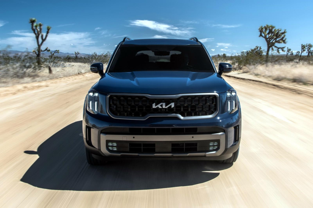 Kia Telluride 2023 được bổ sung thiết kế đầu xe mới