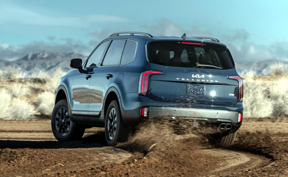Thiết kế đằng sau của Kia Telluride 2023 cũng được n&acirc;ng cấp