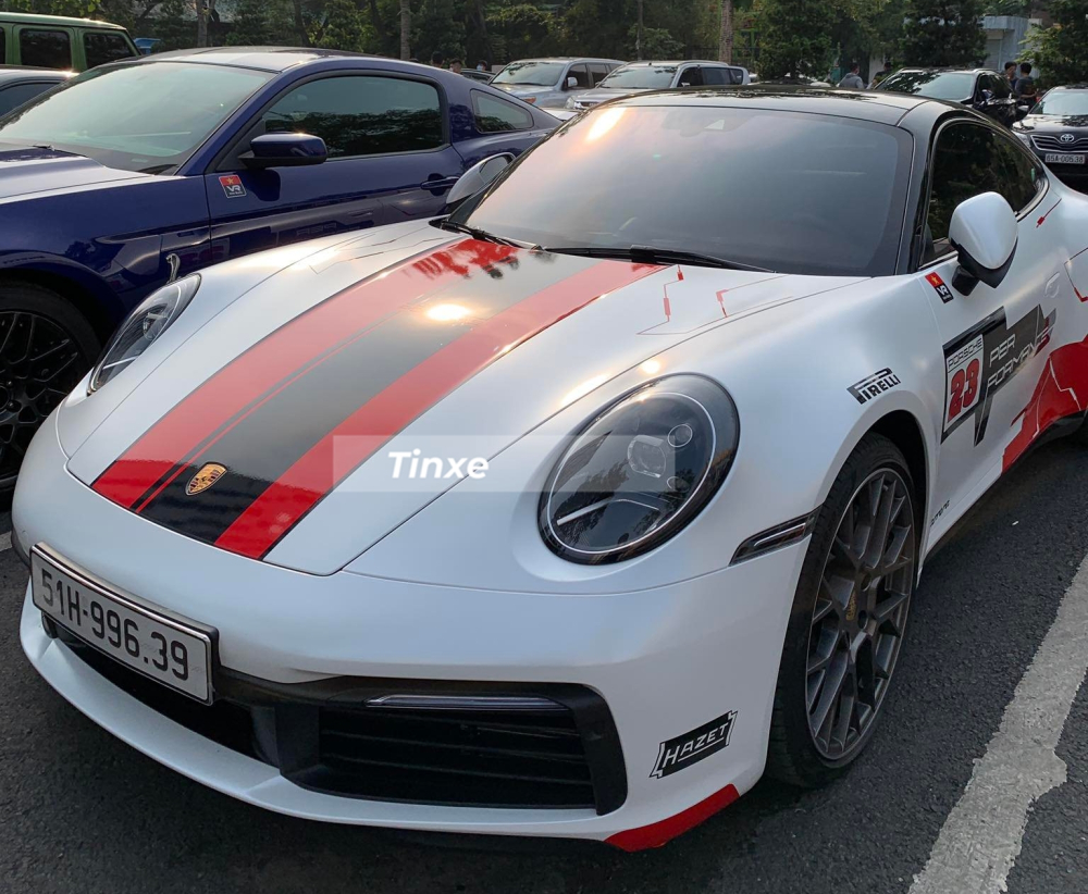 Một chiếc xe Porsche 911