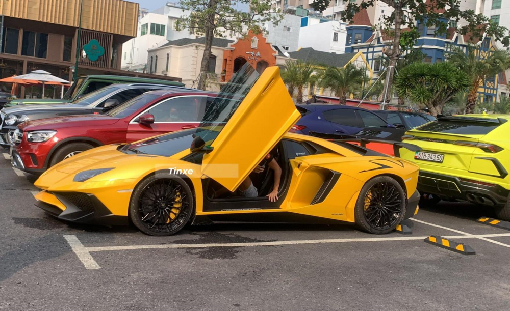 Si&ecirc;u xe giới hạn Lamborghini Aventador SV chỉ 600 chiếc tr&ecirc;n to&agrave;n thế giới mới về Việt Nam