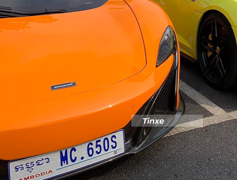 H&atilde;ng si&ecirc;u xe McLaren trang bị cho b&ecirc;n dưới nắp ca-p&ocirc; của 650S khối động cơ V8, dung t&iacute;ch 3.8 l&iacute;t, tăng &aacute;p k&eacute;p, sản sinh ra c&ocirc;ng suất tối đa 650 m&atilde; lực v&agrave; m&ocirc;-men xoắn cực đại 678 Nm.