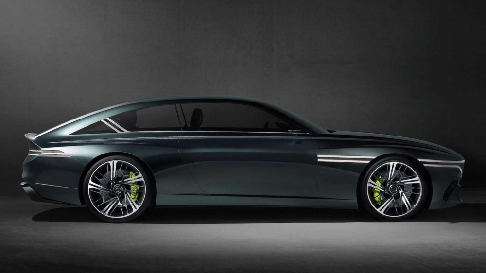 Phía bên của Genesis X Speedium Coupe Phía bên của Genesis X Speedium Coupe