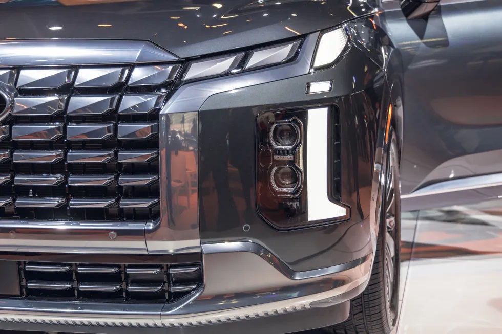 Cận cảnh hệ thống đ&egrave;n trước mới của Hyundai Palisade 2023 