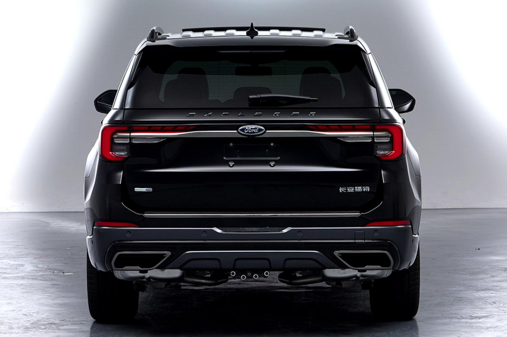 Ford Explorer 2023 d&ugrave;ng động cơ cũ